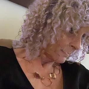 Meet your Posher, Jane